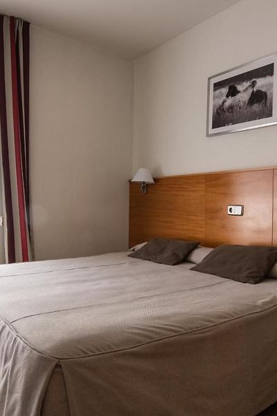 ≡ APARTAMENTOS ATICA ≡ BARCELONA, SPAIN ≡ UPDATED RATES